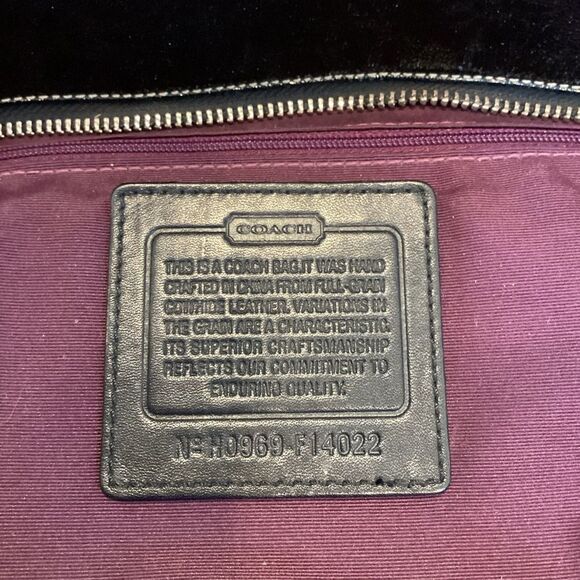 Coach Bag Purse Handbag Chelsea Black Patent Leather Shoulder Bag Pocketbook - Picture 13 of 15